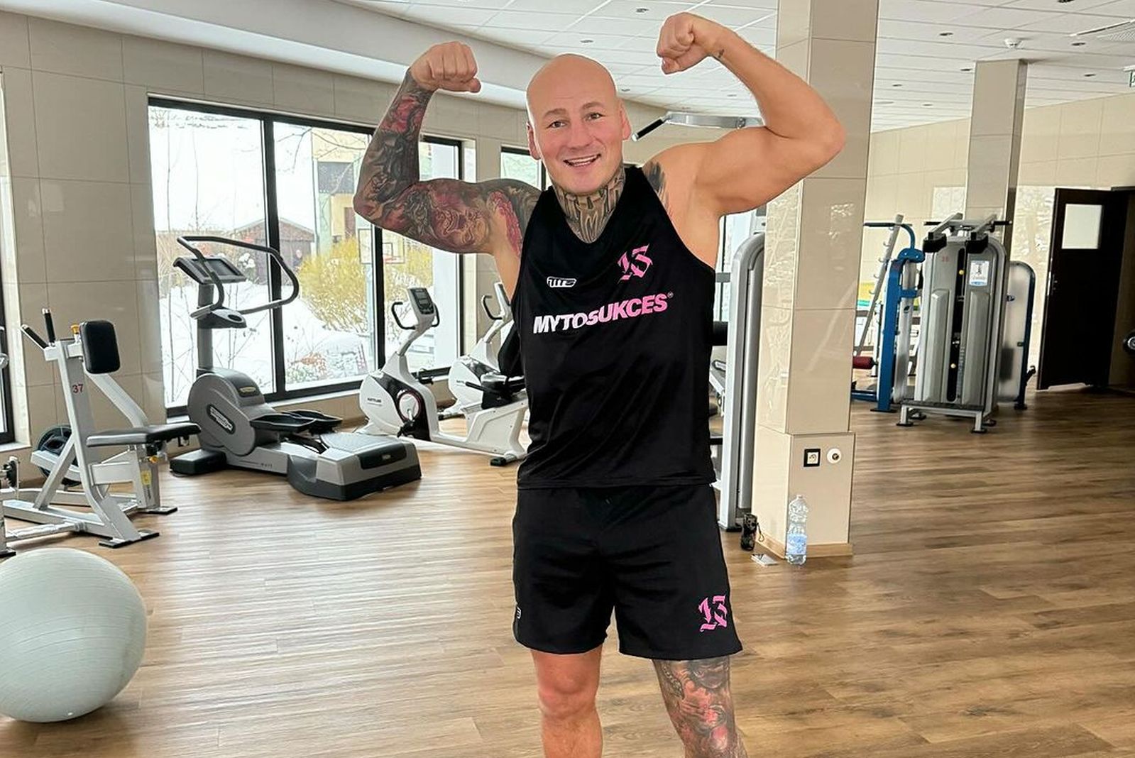 Szpilka spróbował sił w kolejnym sporcie. Miał słynnego rywala