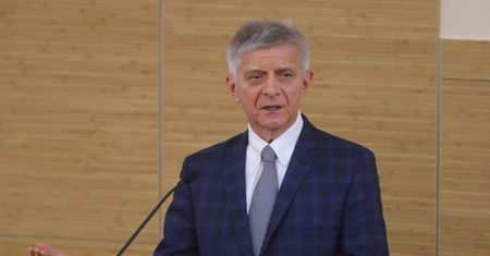 Bojkot "lex Tusk". Prof. Belka zapowiada, że się przyłączy