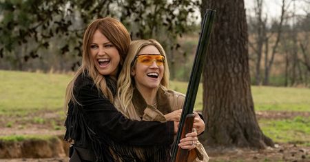 "Hunting Wives" już w Polsce. Erotyczny thriller błyskawicznie wskoczył do TOP-3