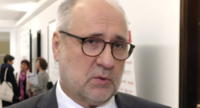 „Fakt” na całej stronie przeprasza byłego posła Kukiz ’15 za teksty o jego udziale w rzekomej aferze