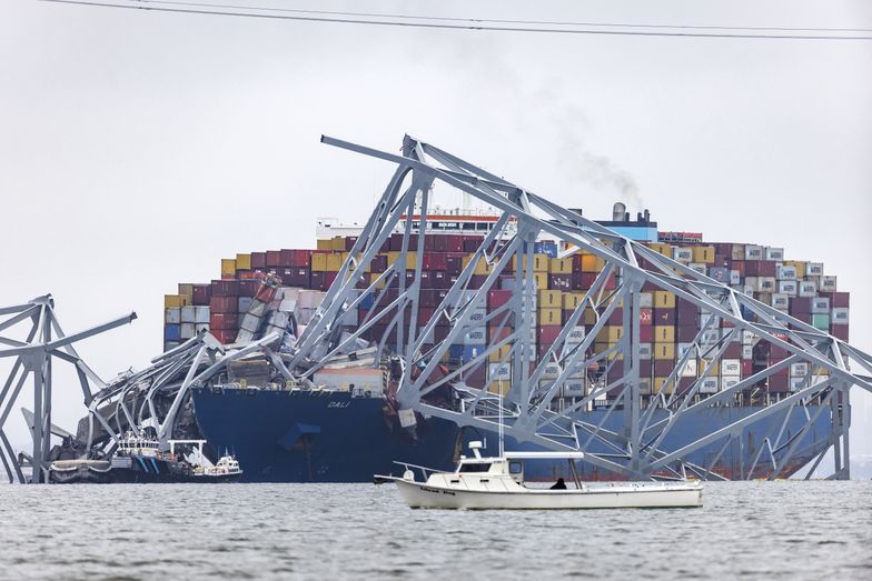 Upadek mostu w Baltimore. Ubezpieczyciel spodziewa się "największych strat morskich w historii"