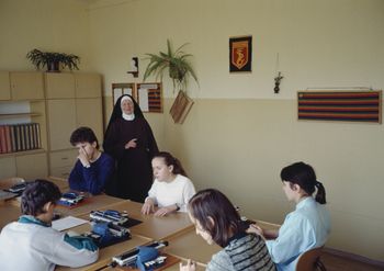 Mniej lekcji religii w szkołach. Polacy zabrali głos