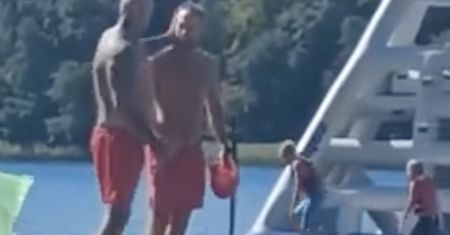 Osiłek podszedł do ratownika. Skandaliczne nagranie wideo z Cieszyna