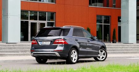 Mercedes-Benz ML350 BlueTec - dla wybranych [test autokult.pl]