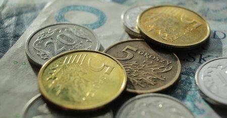 Rząd zdecyduje się na niższy VAT? "Jeśli będzie taka potrzeba..."