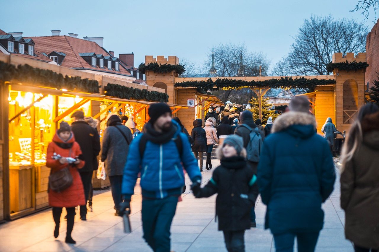 Warszawa: Świąteczna magia w sercu miasta. Najstarszy Jarmark Bożonarodzeniowy w stolicy rusza już niedługo