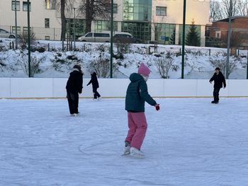Opatów: Lodowisko to jedna z atrakcji miejskich podczas ferii