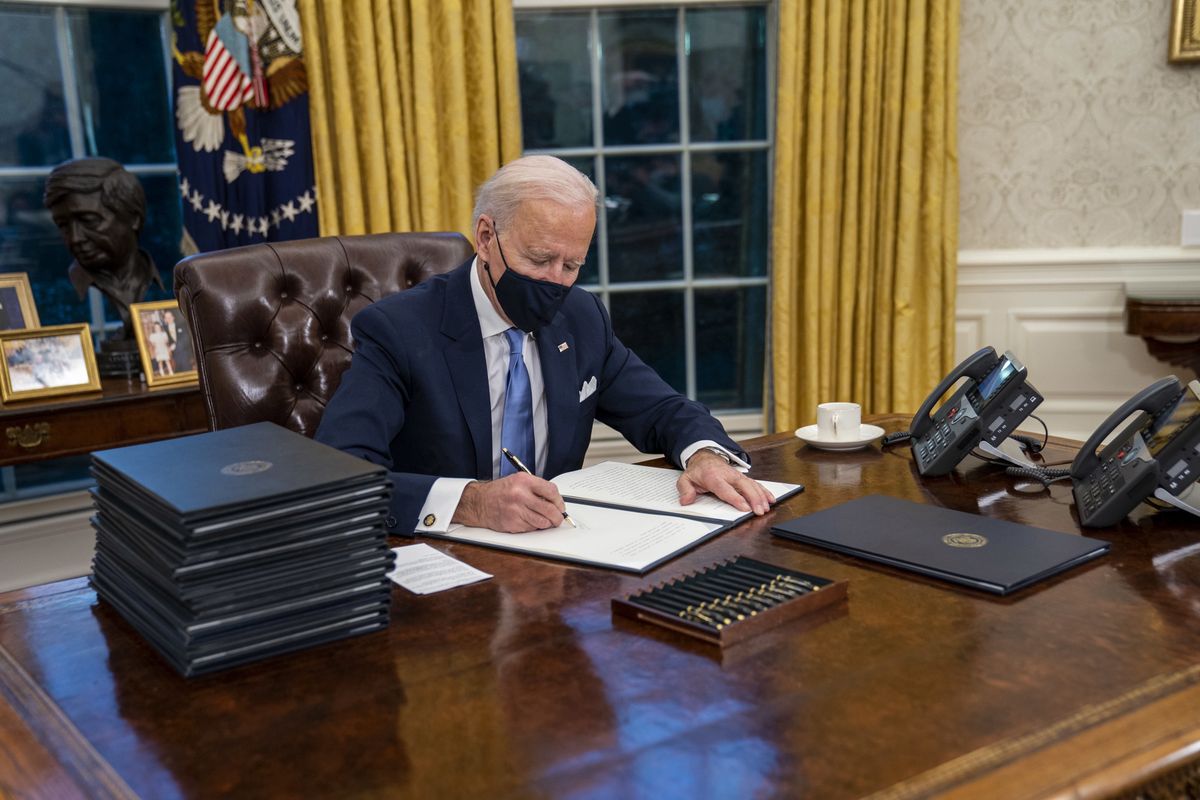 USA. Joe Biden i pierwsze decyzje. Wycofał postanowienia Trumpa
