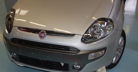 Odświeżony Fiat Grande Punto bez kamuflażu