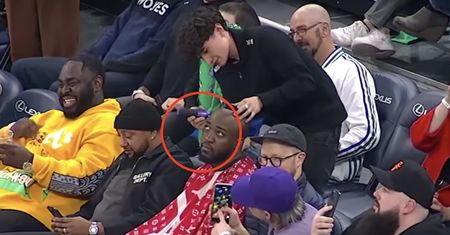Koszykarze aż zaniemówili. To stało się na meczu NBA