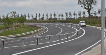 Nowoczesną drogą krajową nr 22 przez gminę Stare Pole. Kierowcy i rowerzyści mają już dużo większy komfort jazdy