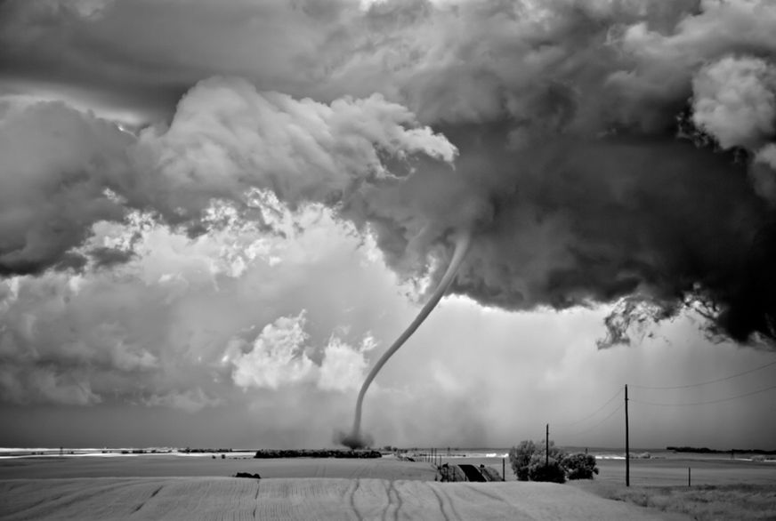 Mitch Dobrowner - fotograf ścigający tornada 2
