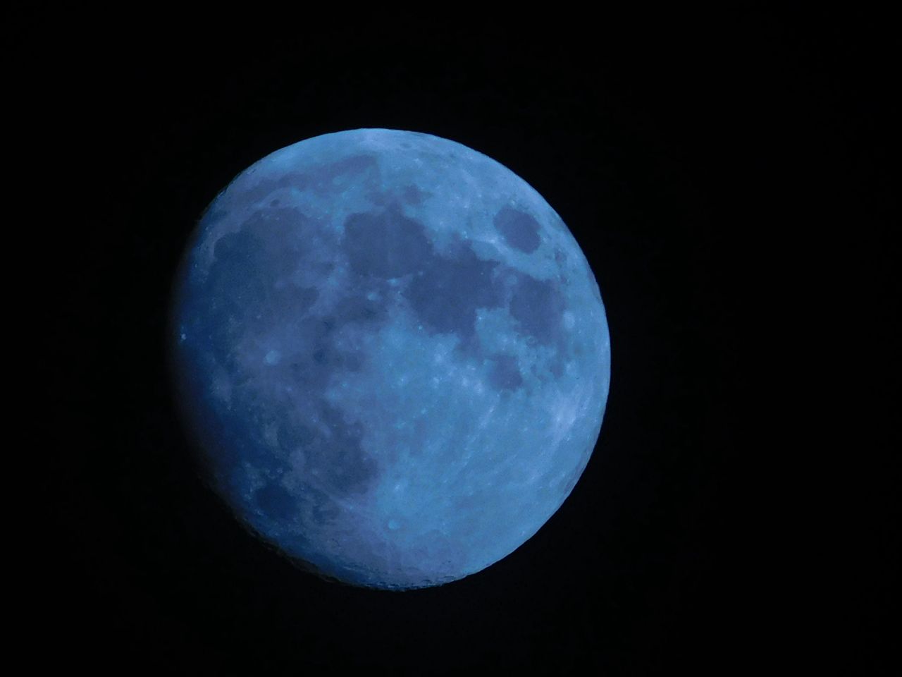 Na niebie pojawi się Super Niebieski Księżyc