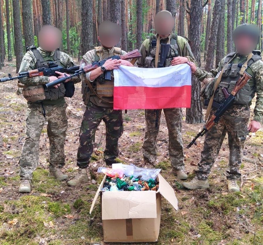 Ukraińscy żołnierze dziękują za dary z Polski.