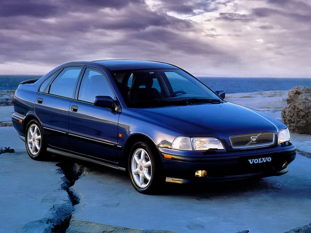 Volvo S40/V40 dzieliło płytę podłogową z Mitsubishi Carismą