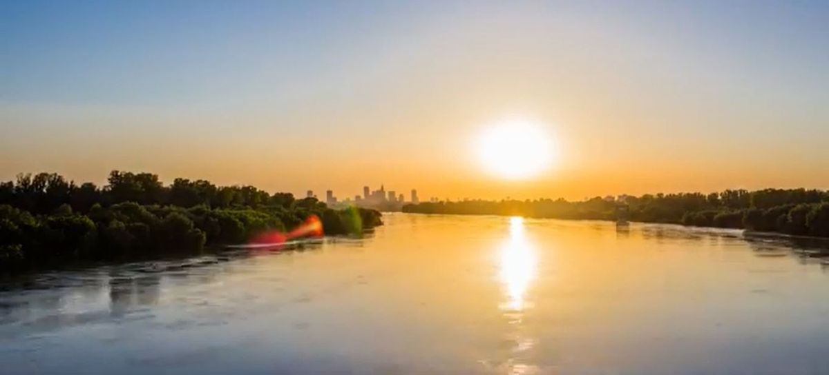 Time Lapse. Zachód słońca widziany z mostu Siekierkowskiego [WIDEO]