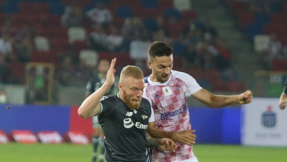 18.08.2018 ZABRZE
 LOTTO EKSTRAKLASA
 GORNIK ZABRZE- LECHIA GDANSK
 33 MATEUSZ LEWANDOWSKI
 
 LUCYNA NENOW /DZIENNIK ZACHODNI/ POLSKA PRESS *** Local Caption *** EKSTRAKLASA
 GORNIK ZABRZE- LECHIA GDANSK
 33 MATEUSZ LEWANDOWSKI