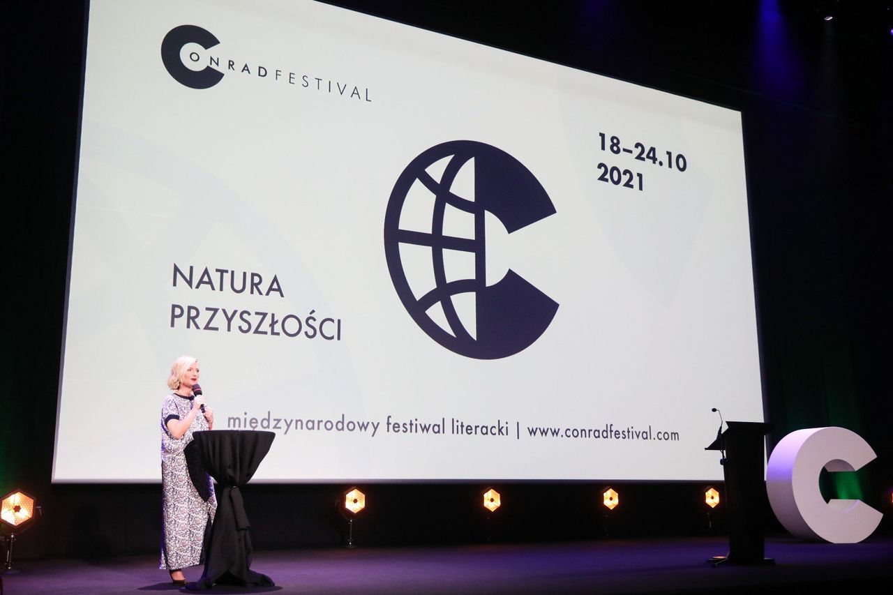 Kraków: Literackie gwiazdy na Festiwalu Conrada. Kto w tym roku wyjedzie z nagrodą za debiut?