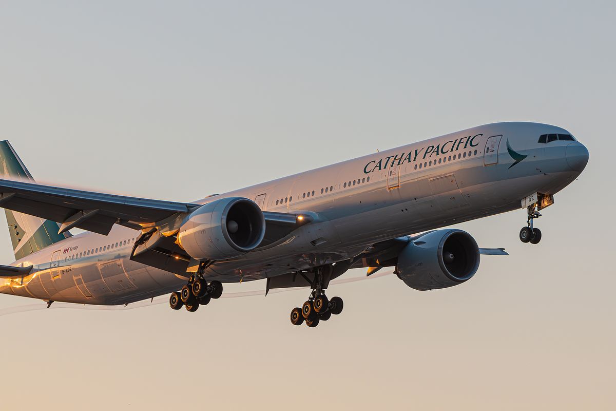 Pasażerowie Cathay Pacific mieli znęcać się nad inną podróżną