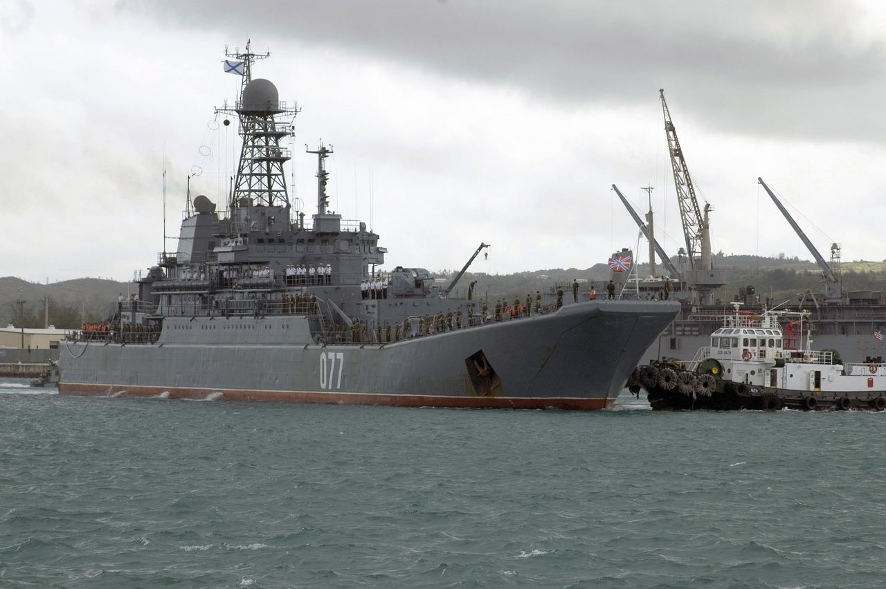 Vier russische Landungsschiffe gesunken – Neues Ka-52K-fähiges Schiff in Bau, doch Fragen bleiben offen