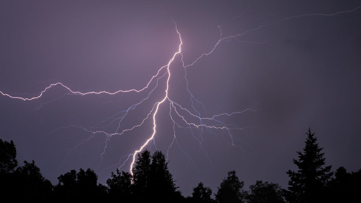 Burza potrafi zaskoczyć 