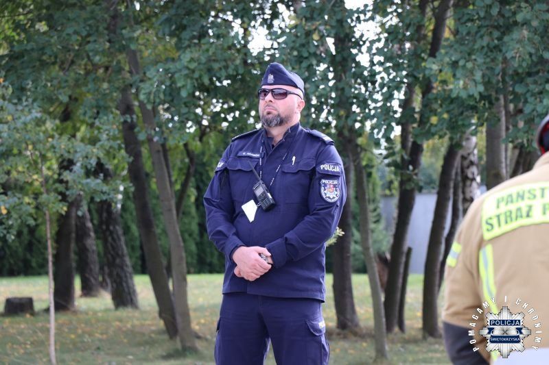 Opatowscy policjanci sprawdzili procedury podczas ćwiczeń kompleksowych „Silos 2026”