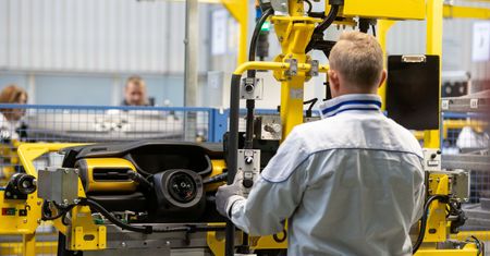 Saksy przestają się opłacać. Tyle dają Niemcy za pracę na produkcji