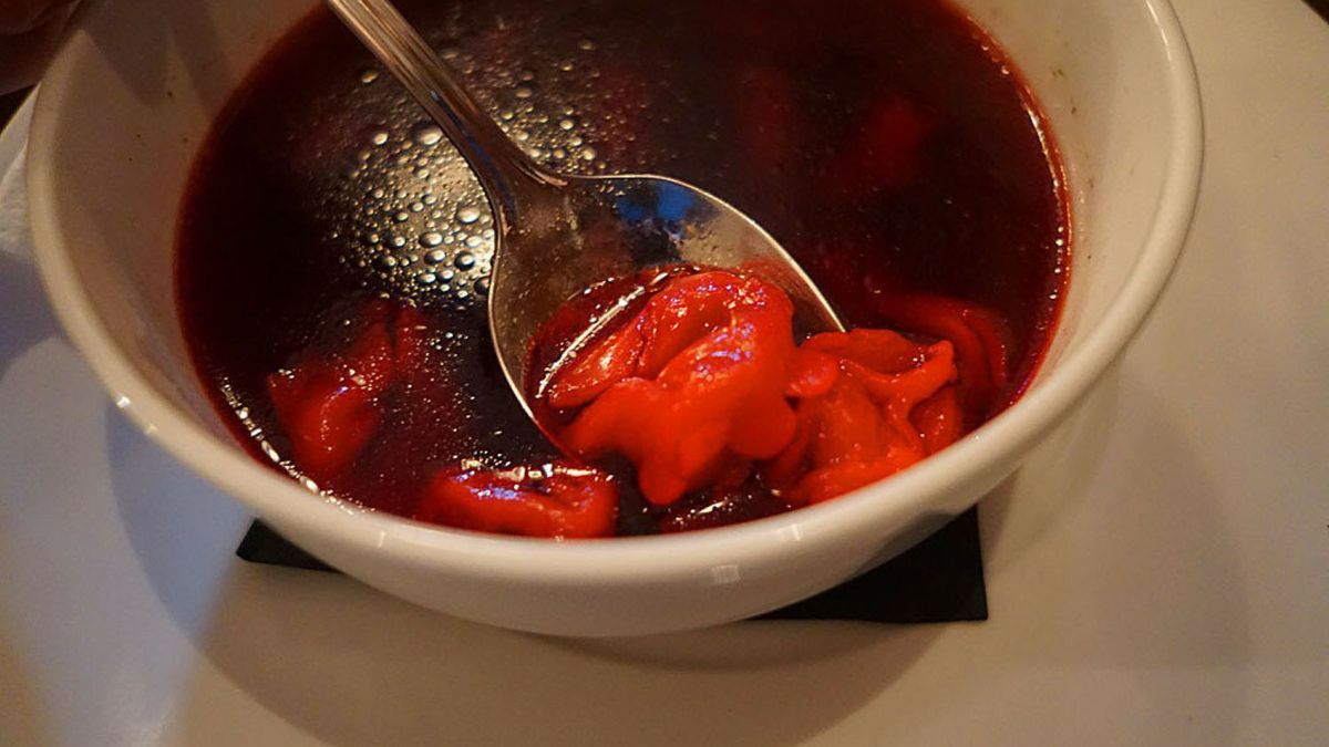 Jak wywabić plamy z barszczu? 