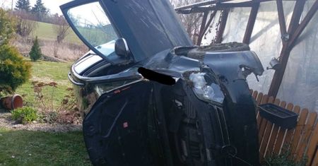 45-latka zasłabła w trakcie jazdy. Tak zakończyła podróż