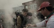 Poznajcie ludzi, którzy produkują nasze smartfony w Chinach