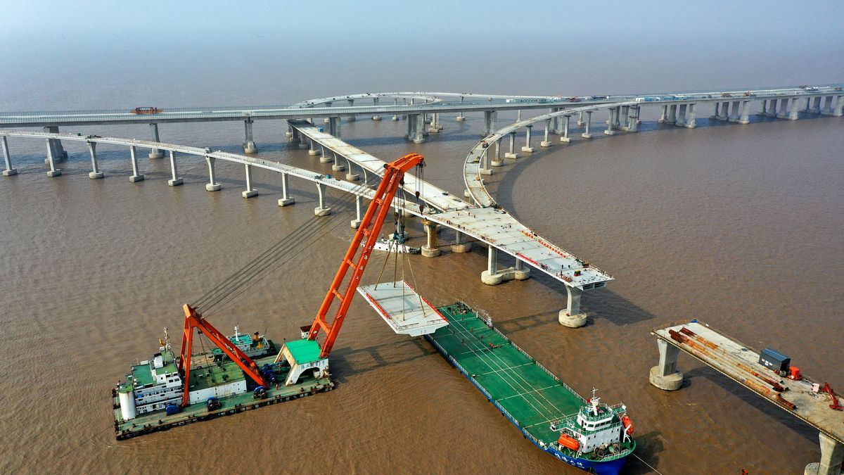 Zdjęcie dnia. Kluczowy etap imponującej budowy mostu w Chinach 1