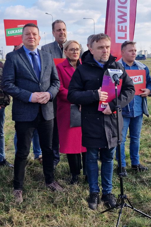 Konferencja prasowa Lewicy Płock dotycząca rozbudowy dróg
