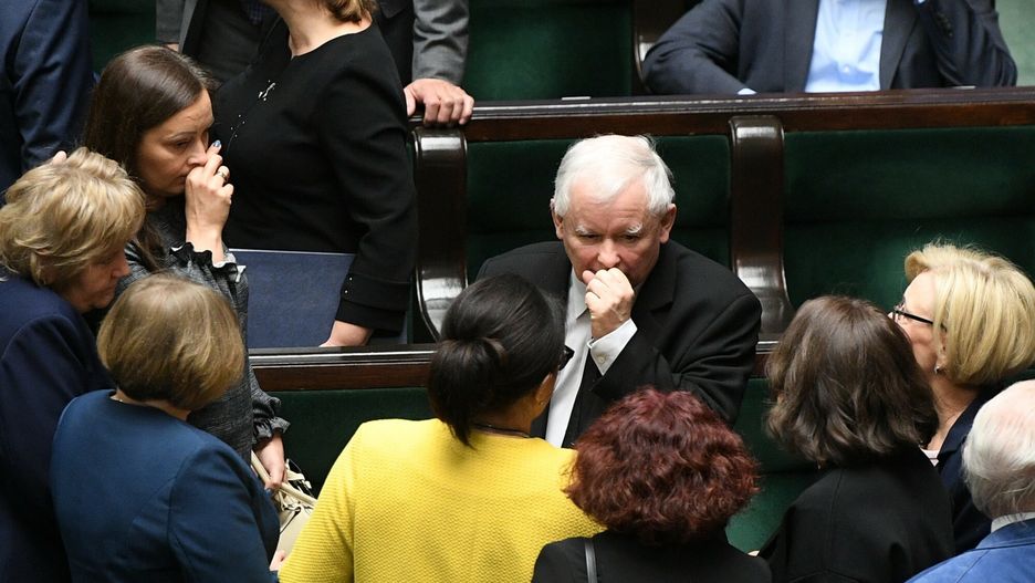 Prezes Kaczyński wśród parlamentarzystek PiS