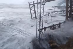 Rosjanie nie wytrzymali sztormu. Linia obrony zmyta na Krymie