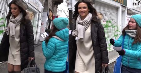 Kinga Rusin ucieka przed małą fanką...