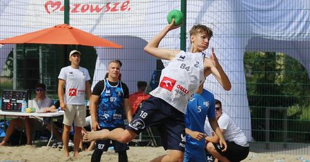 Petra Płock awansuje do Finału Mistrzostw Polski w Piłce Ręcznej Plażowej