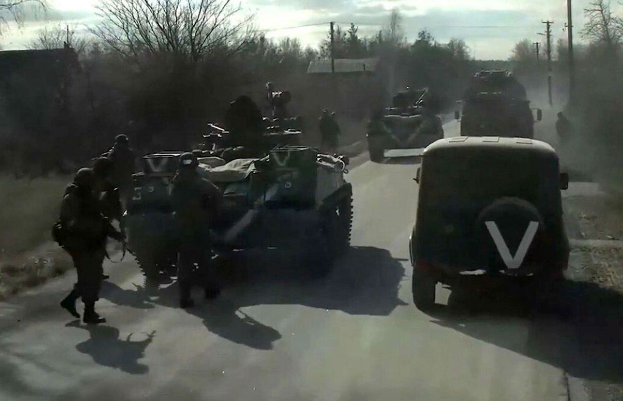 Wojna w Ukrainie. Ujawniono nagranie. Rosyjski żołnierz przyznaje się do kradzieży