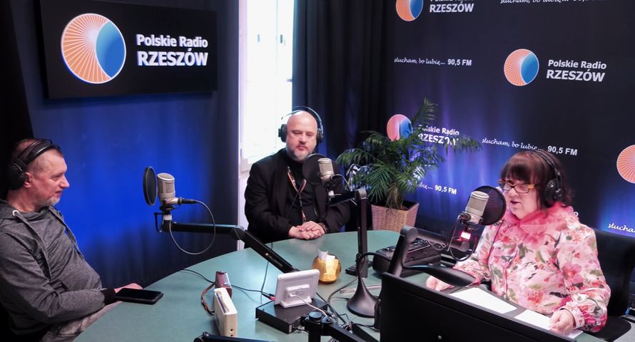 KRRiT przekaże dwóm nadawcom prawie 1,3 mln zł