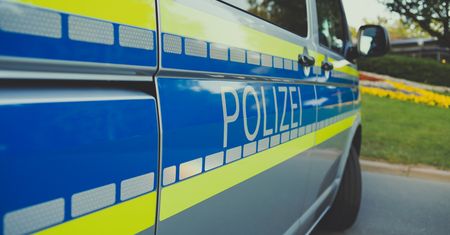 61-latek zadźgał sąsiada. Tłumaczył, że "telewizor był za głośno"