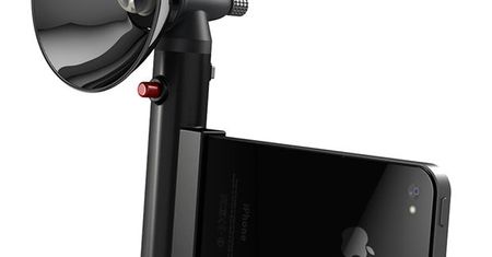 Oldschoolowa reporterska lampa błyskowa do iPhone'a