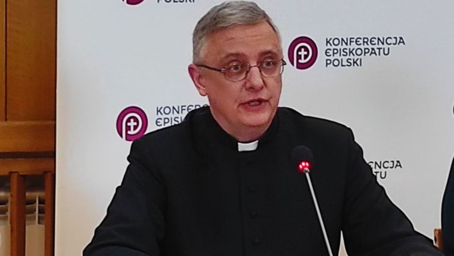 MEN zmienia zasady lekcji religii. Ks. prof. Tomasik: "To niezgodne z prawem"
