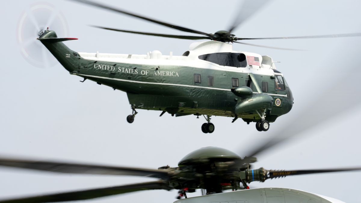 WASHINGTON, DC - AUGUST 27: Marine One carrying U.S. President Donald Trump lifts off from The Ellipse near the White House en route to Joint Base Andrews on August 27, 2026 in Washington, DC. President Trump is traveling to Houston, Texas on a multi-day visit to attend an RNC fundraising event and a ceremony honoring the Artemis II crew. (Photo by Andrew Harnik/Getty Images)