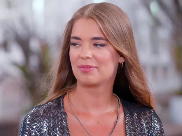 Kori z "Hotelu Paradise"