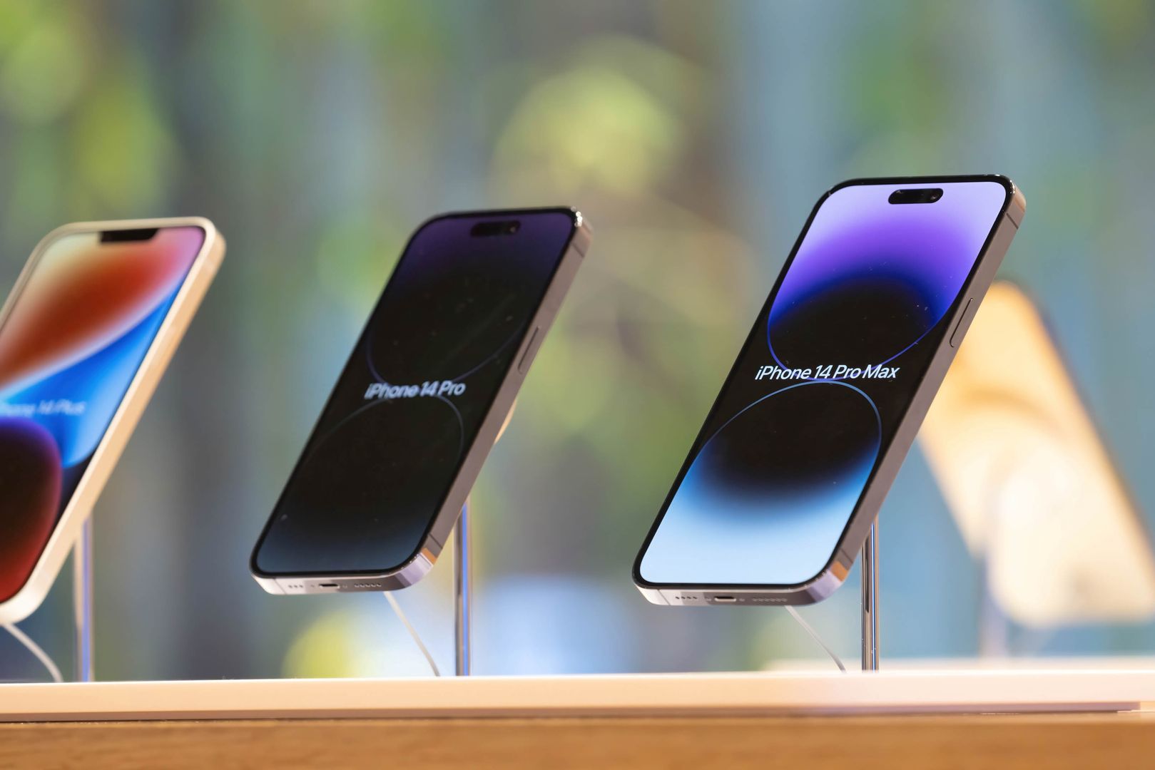 TOKYO, JAPAN - 2022/10/20: iPhone 14 lineup (14 Plus, 14 pro and 14 Pro Max) on display inside Apple store in Marunouchi, Tokyo. (Photo by Stanislav Kogiku/SOPA Images/LightRocket via Getty Images)