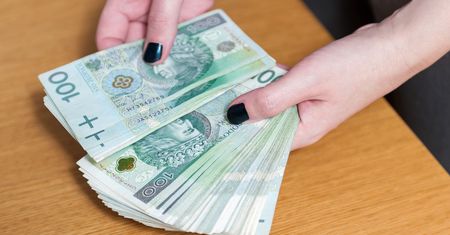 Stworzyła 190 fikcyjnych reklamacji. Wyłudziła 150 tys. zł