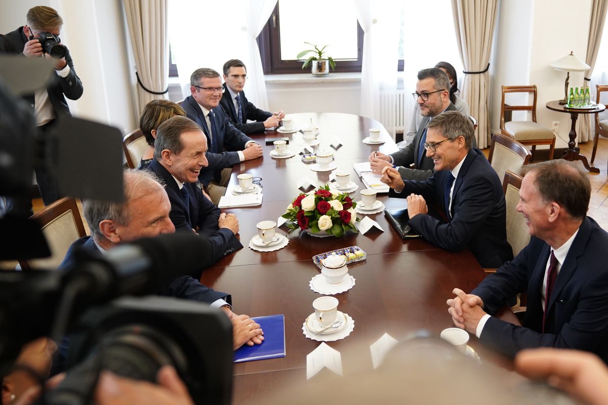 Warszawa, 22.07.2021. Marszałek Senatu spotkał się z Radcą Departamentu Stanu USA; n/z Chollet Derek, Tomasz Grodzki