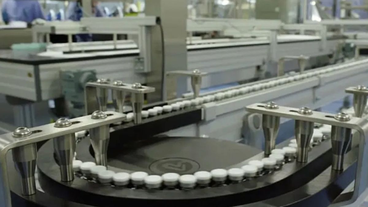 "Pfizer" wyprodukował już kilkaset tysięcy szczepionek na koronawirusa.