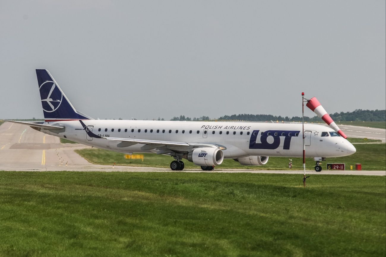 LOT startuje z nową promocją. Jedenasty bilet za darmo, jest haczyk