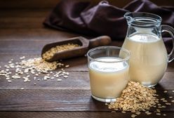 Domowe mleko owsiane - jak zrobić? Prosty przepis