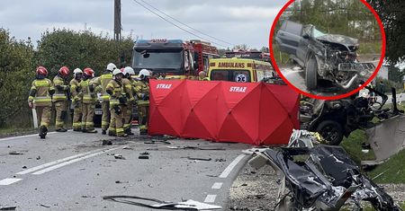 Tragedia na Mazowszu. Zginęli na miejscu. Z auta został wrak